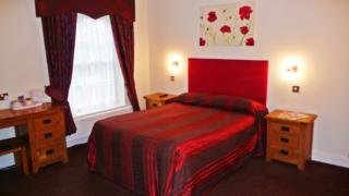Hotel Newtown House