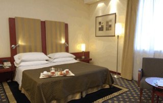 Hotel Nh Ambassador