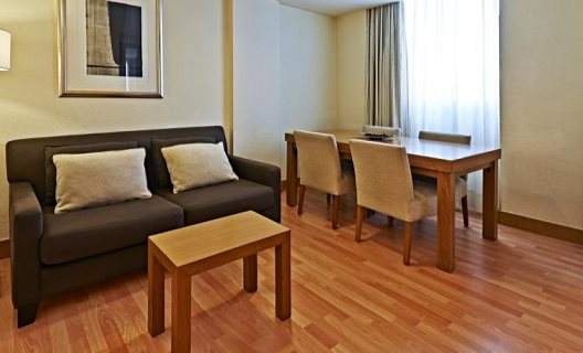 Hotel Nh Barcelona Sant Just