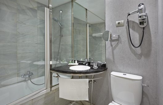 Hotel Nh Bilbao Deusto