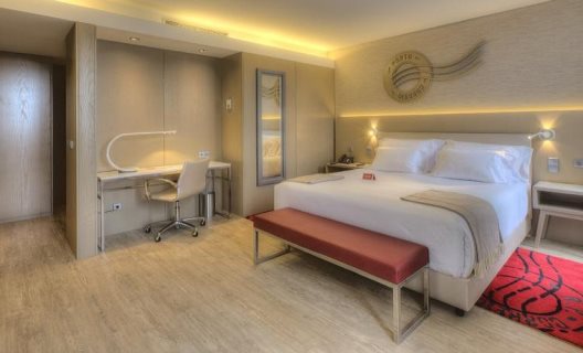 Hotel Nh Collection Porto Batalha