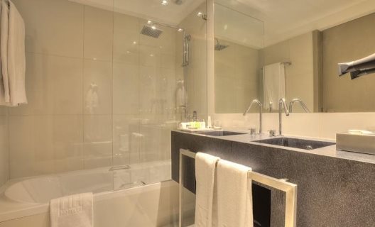 Hotel Nh Collection Porto Batalha