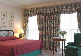 Hotel Nh Harrington Hall