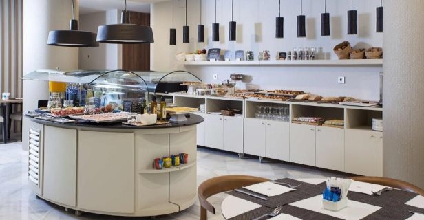 Hotel Nh Madrid Barajas Airport