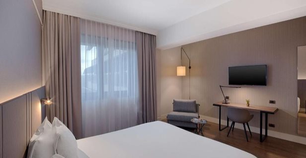 Hotel Nh Villa Carpegna