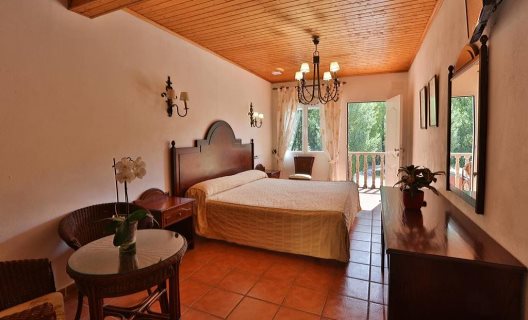 Hotel Noguera De La Sierpe
