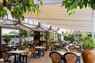 Hotel Novotel Avignon Sud