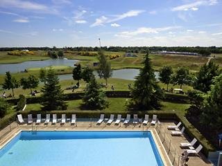 Hotel Novotel Saint Quentin Golf National