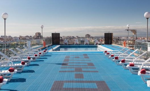 Hotel Novotel Valencia Lavant