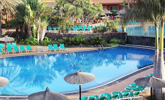Hotel Oasis Village