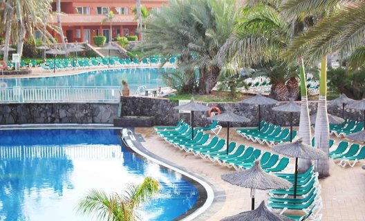 Hotel Oasis Village