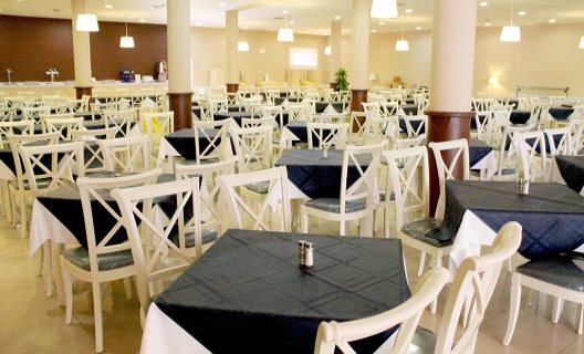 Hotel Oasis Village