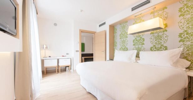 Hotel Occidental Praha Five