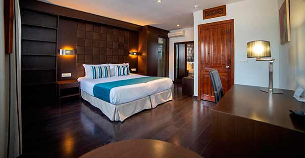Hotel Occidental Pueblo Acantilado