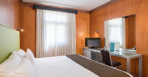 Hotel Occidental Santa Cruz Contemporáneo