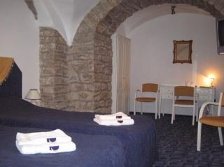 Hotel Olevi Residents