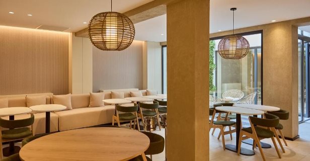 Hotel Omid Saldanha