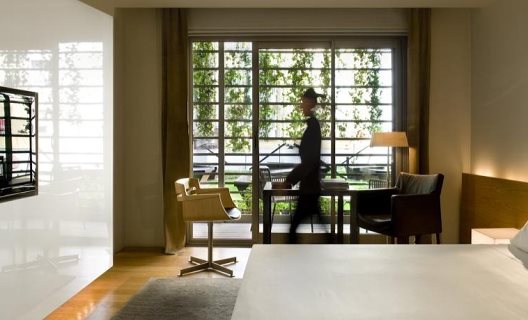Hotel Omm