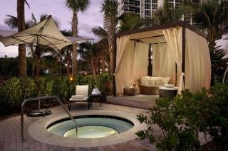 Hotel One Bal Harbour Resort And Spa