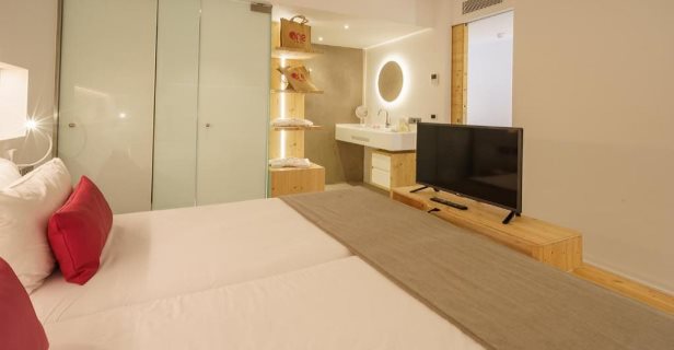 Hotel One Ibiza Suites