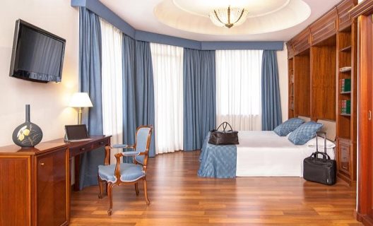 Hotel Only You Valencia