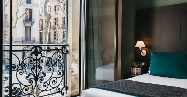 Hotel Oriente Atiram