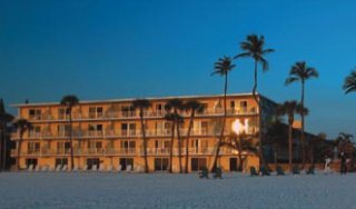 Hotel Outrigger Beach Resort