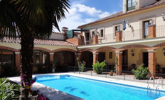Hotel Palacio De Monfarracinos