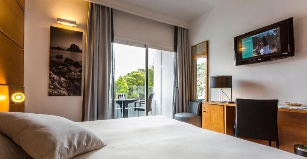 Hotel Palladium Cala Llonga Adults Only