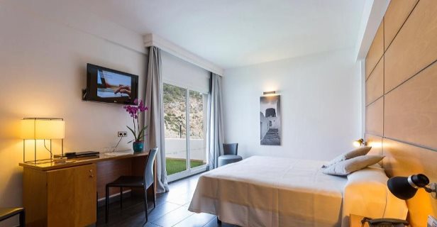 Hotel Palladium Cala Llonga Adults Only