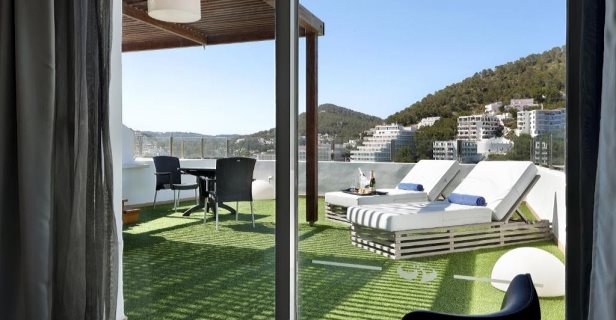 Hotel Palladium Cala Llonga Adults Only