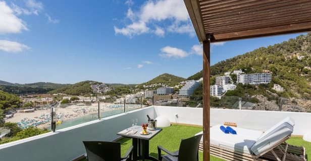 Hotel Palladium Cala Llonga Adults Only
