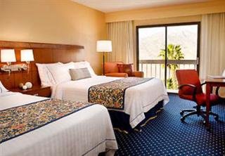 Hotel Palm Springs Courtyard By Marriott