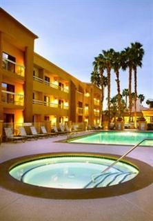 Hotel Palm Springs Courtyard By Marriott