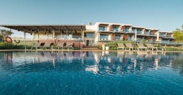 Hotel Palmares Beach House