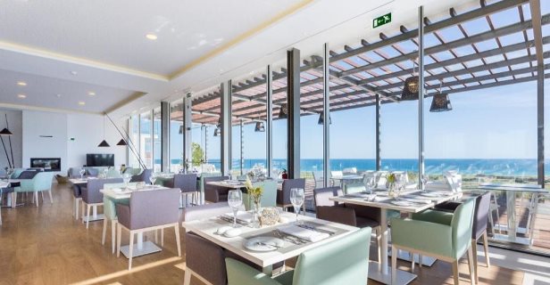 Hotel Palmares Beach House