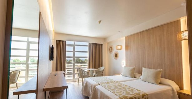 Hotel Palmira Paradise Suites