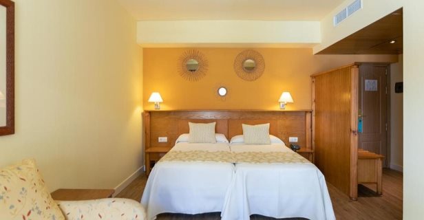 Hotel Palmira Paradise Suites