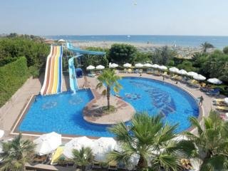 Hotel Paloma Beach Resort