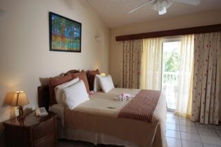 Hotel Paradise Beach Club
