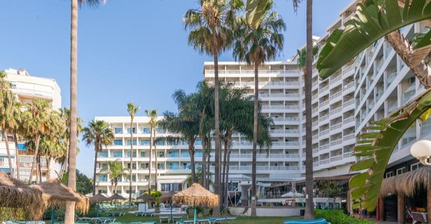 Hotel Parasol By Dorobe