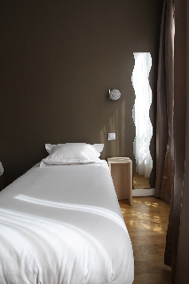 Hotel Paris Legendre