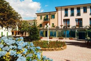 Hotel Park Jolanda