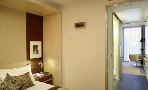 Hotel Park Plaza County Hall