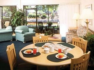 Hotel Park Shore Resort