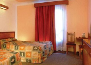 Hotel Paseo De La Presa