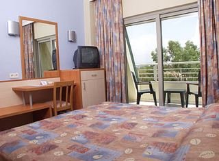 Hotel Pegasos World Side