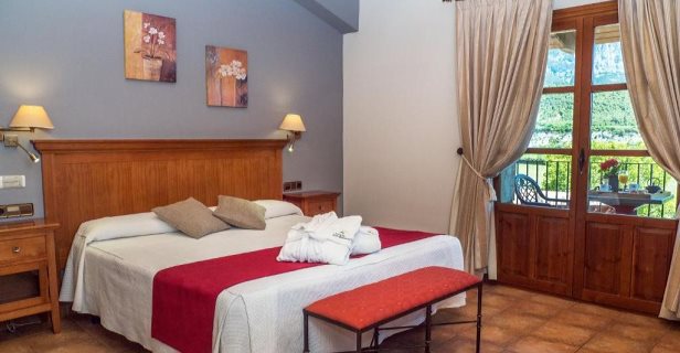 Hotel Peña Montañesa