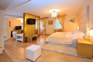 Hotel Perastra