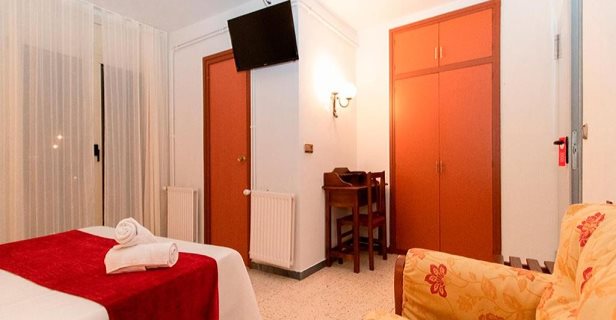 Hotel Pere D'urg